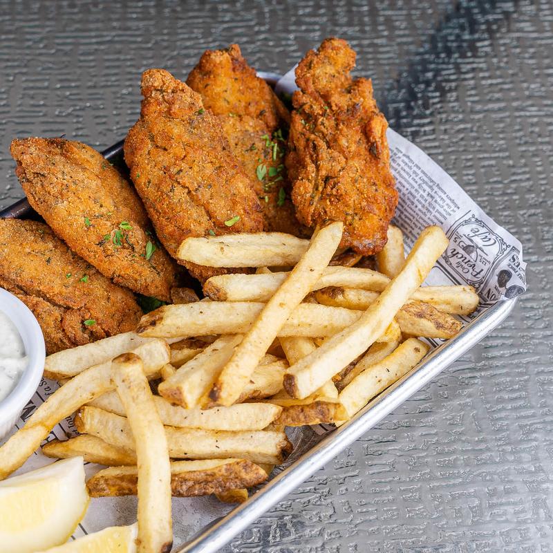 Fried oysters with garlic aioli